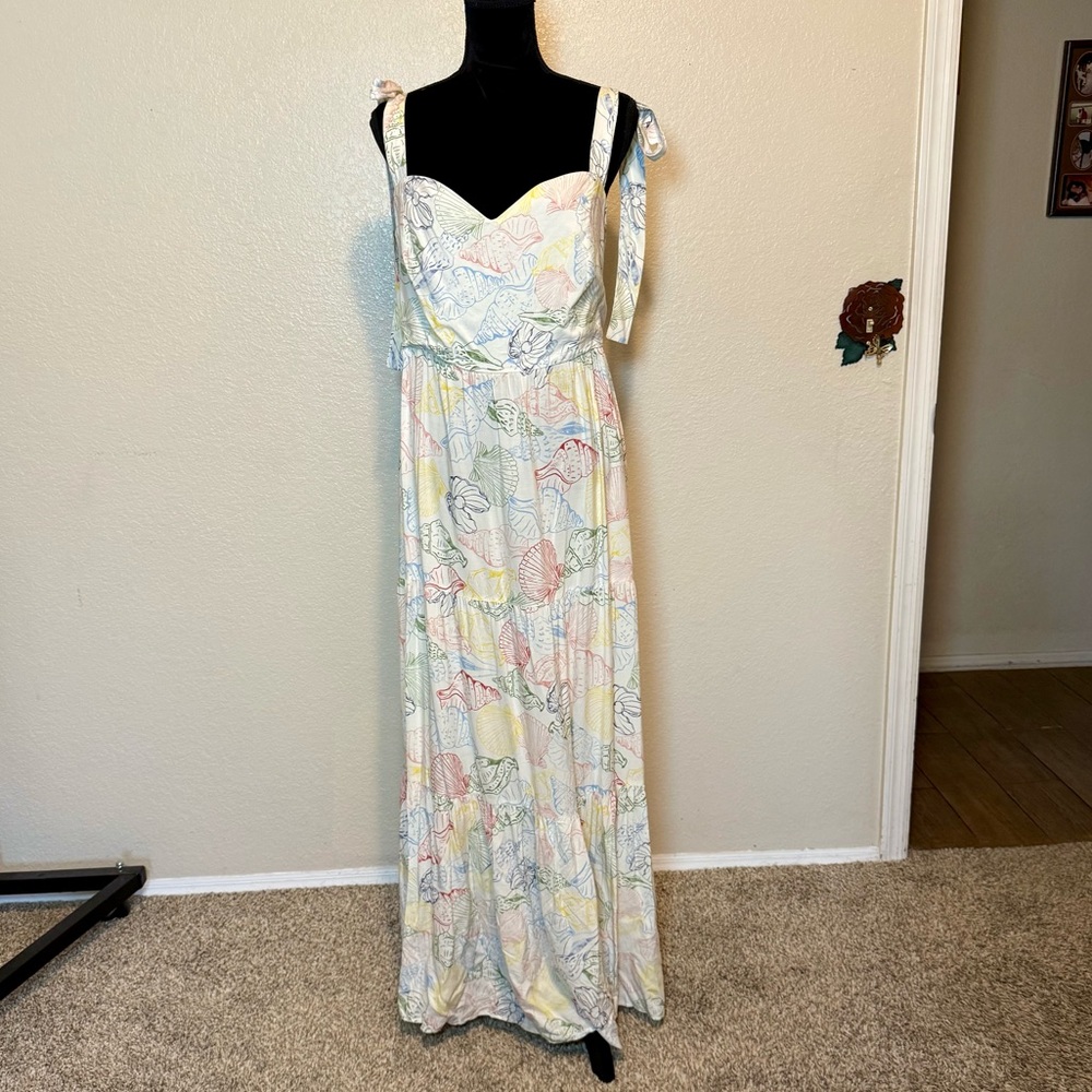 Eloquii Seashell Tiered Flowy Maxi Dress White Size 18 - Picture 2 of 16